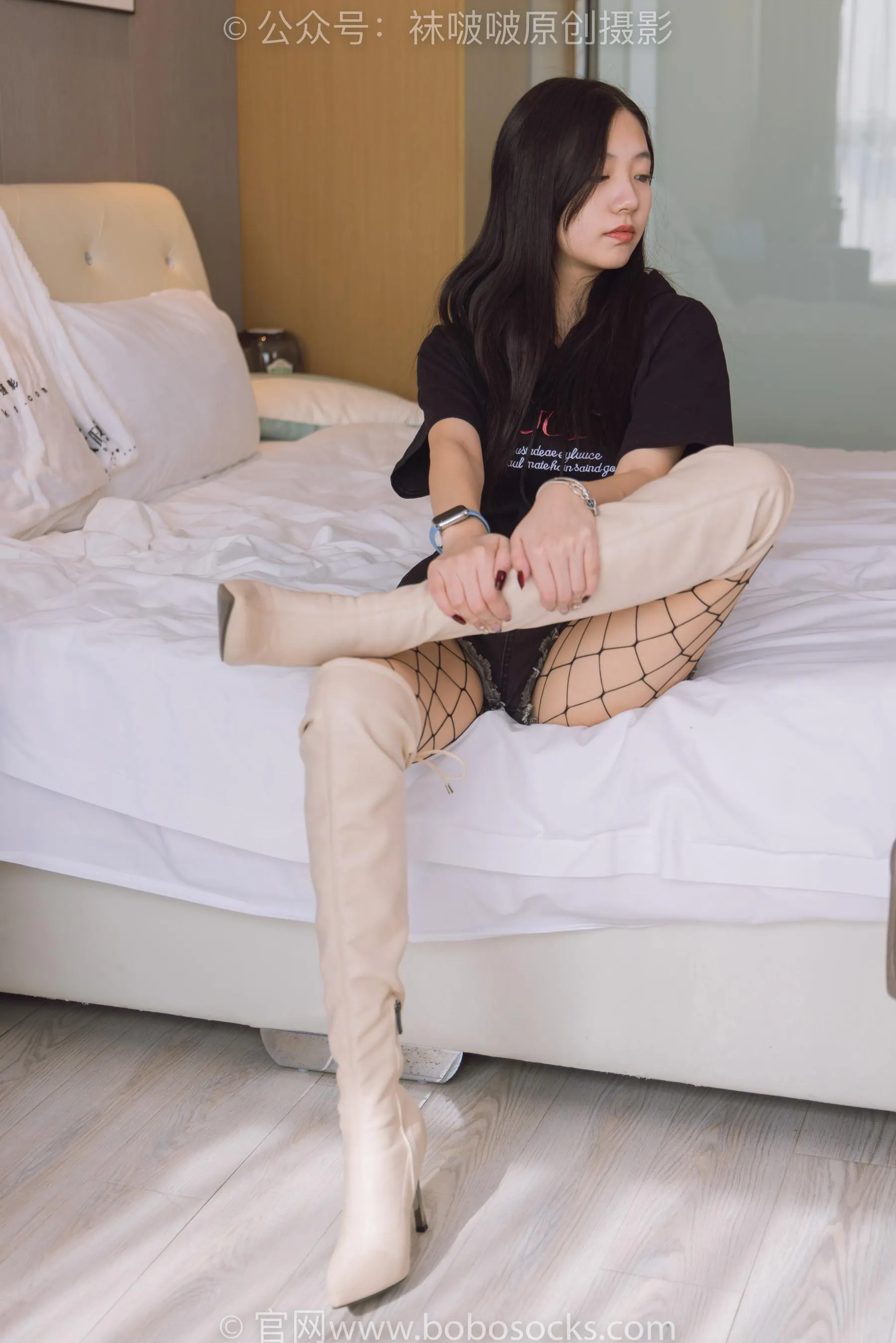 [BoBoSocks袜啵啵]NO.203 三双靴子、黑丝、网袜[23] [54P]插图